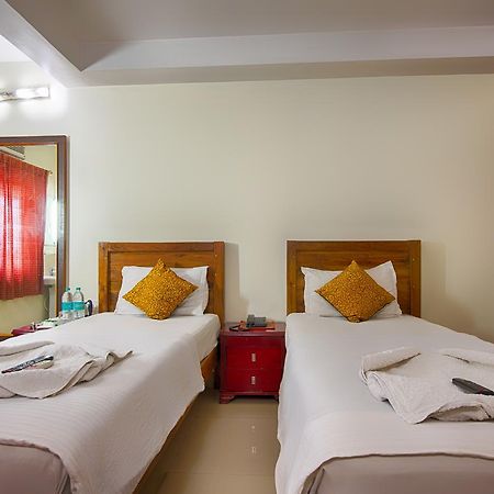 Hotel Seetal Cuttack Ngoại thất bức ảnh