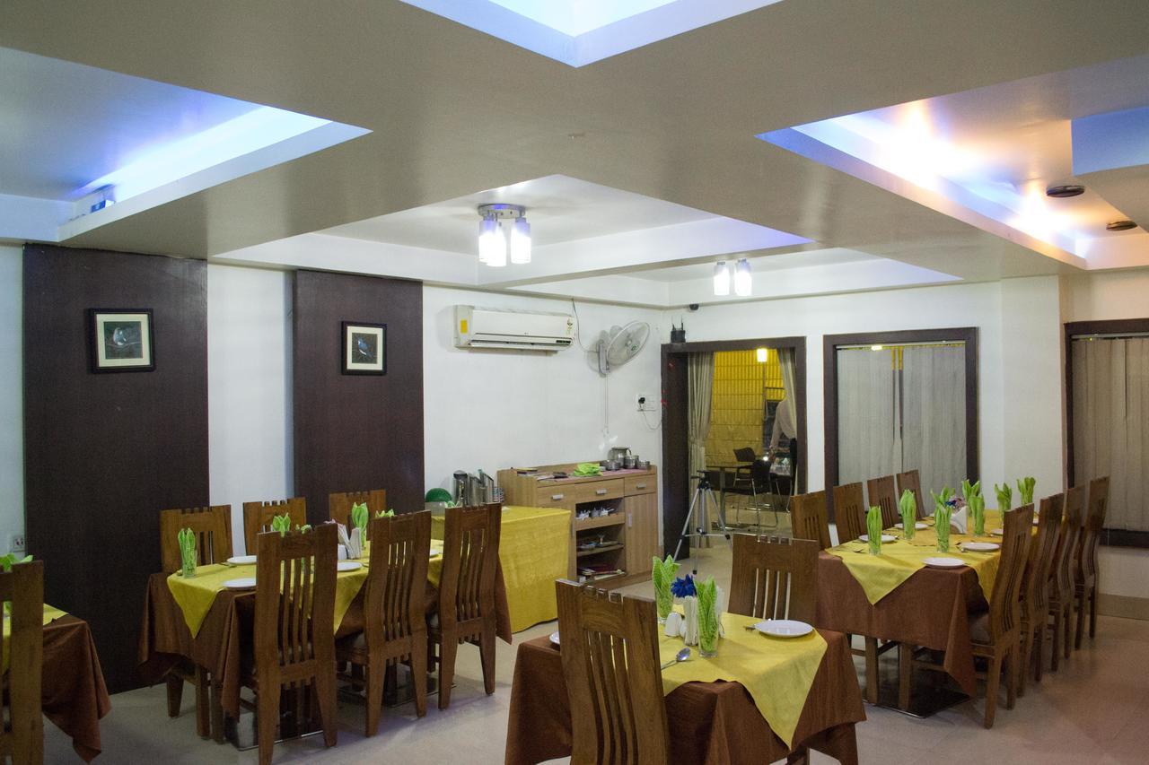 Hotel Seetal Cuttack Ngoại thất bức ảnh